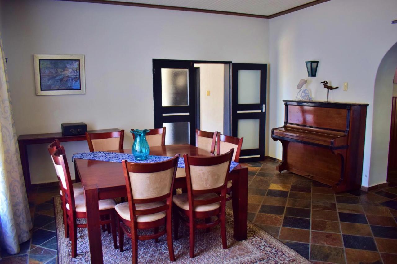 Central Hotel Omaruru Buitenkant foto