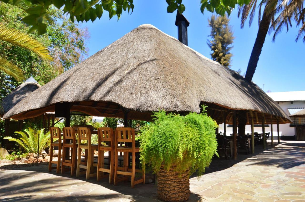 Central Hotel Omaruru Buitenkant foto